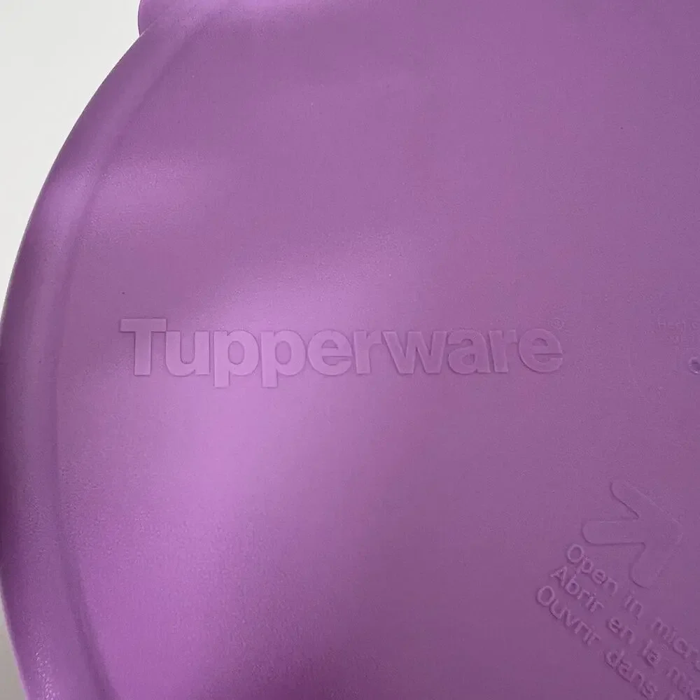 NEW Tupperware Microwave Round Rock N Serve 3.3L 3.5 qtr Purple Sheer With Lid